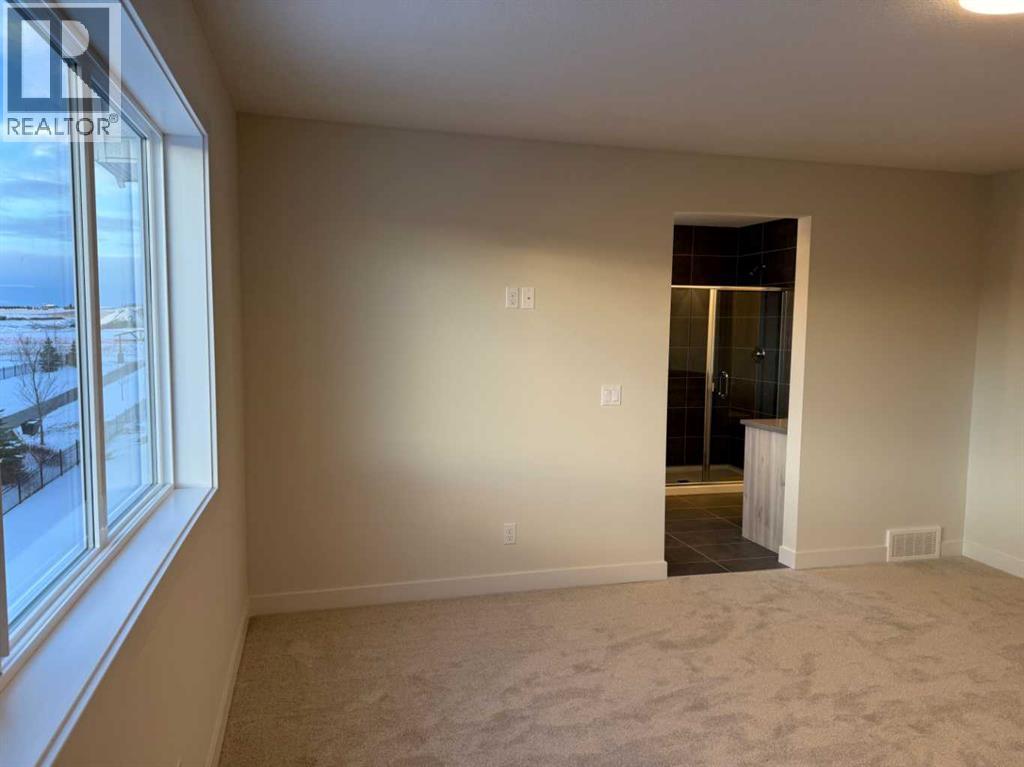 111 Sundown Crescent - 32