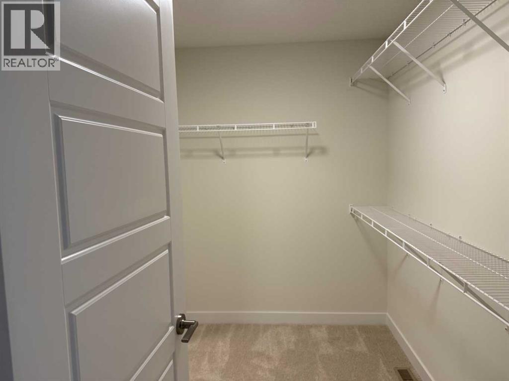 111 Sundown Crescent - 44