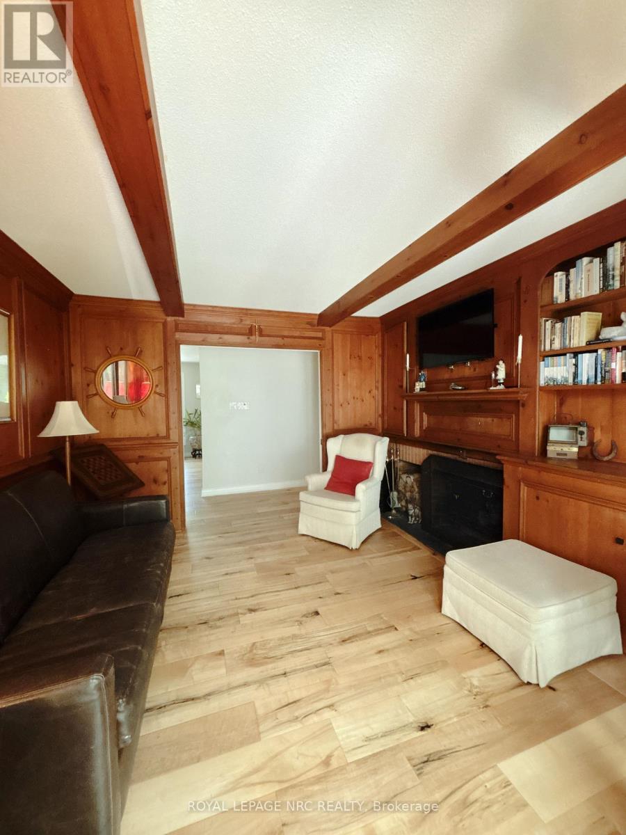 7 CHRISTOPHER STREET - 26
