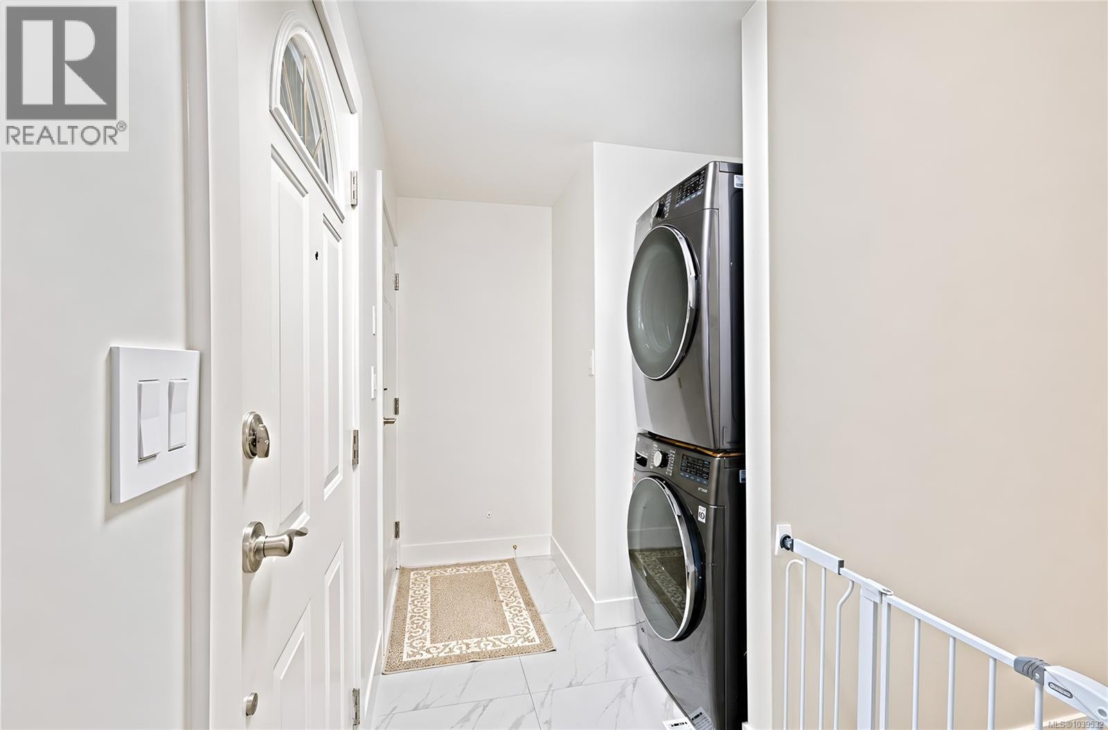 840 Inez Pl - 33