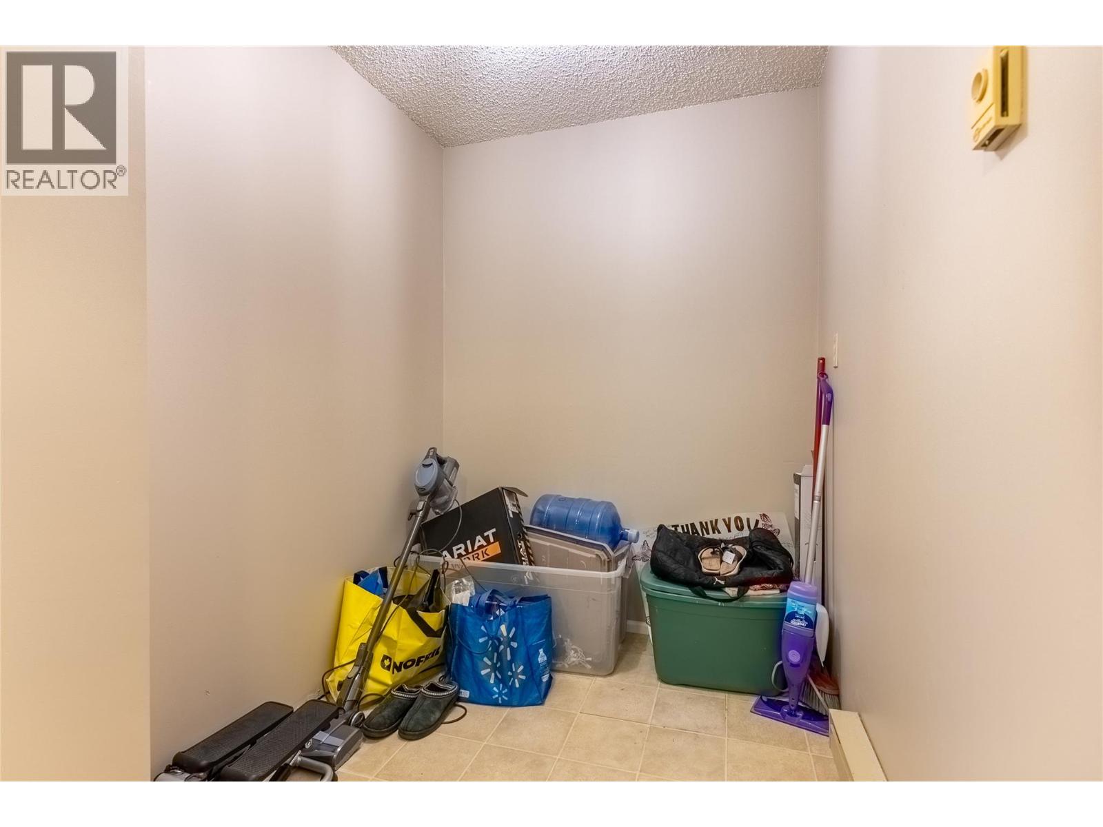 #101 279 Alder Drive - 10