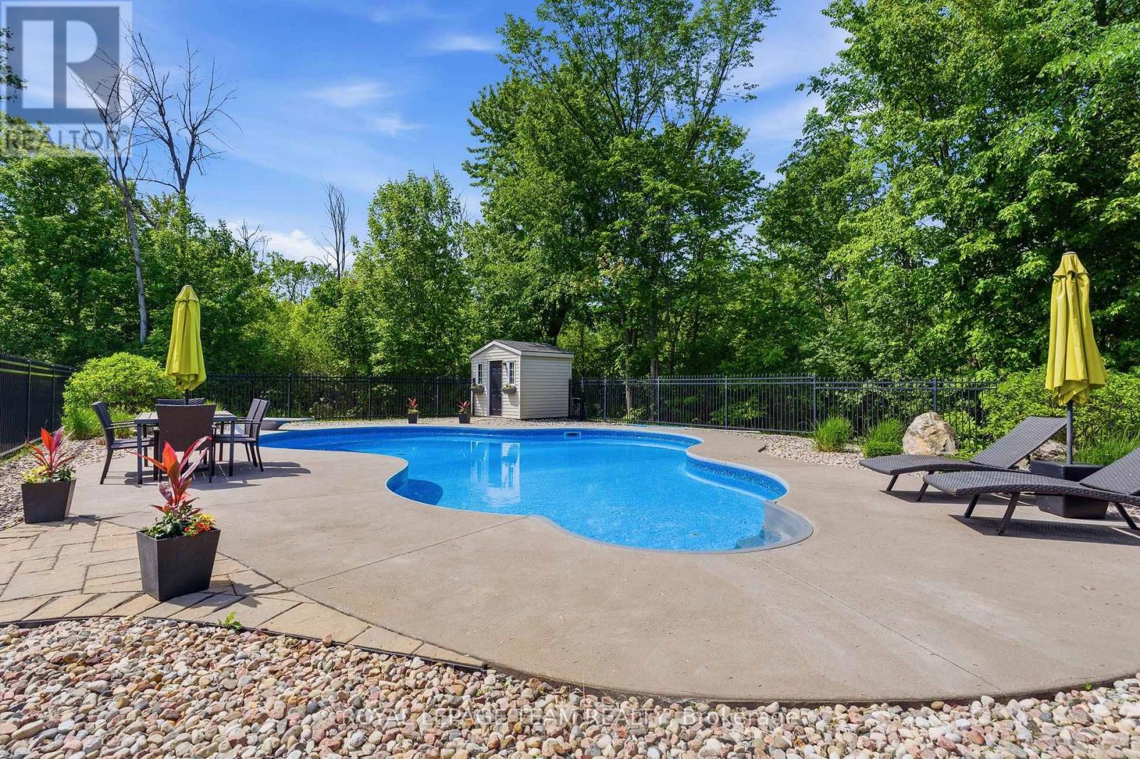234 CYD STREET - 35