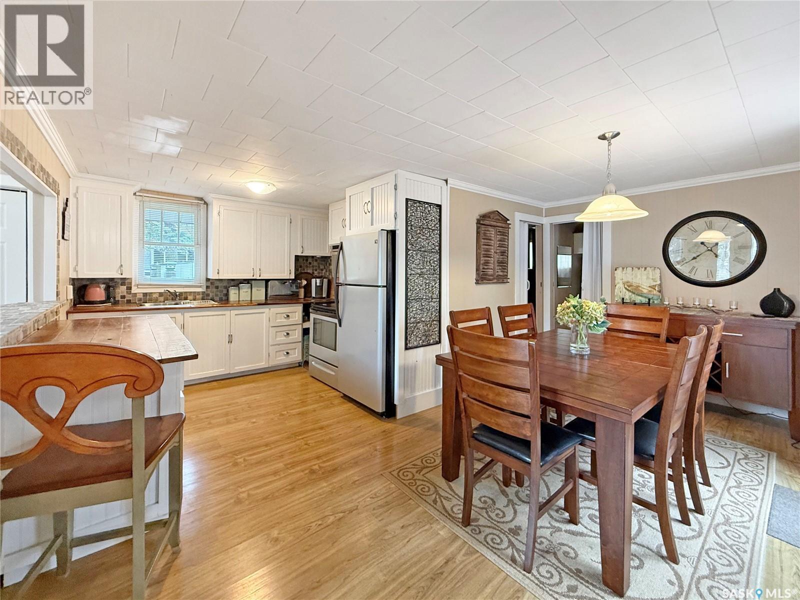 110 Lakeshore DRIVE - 23