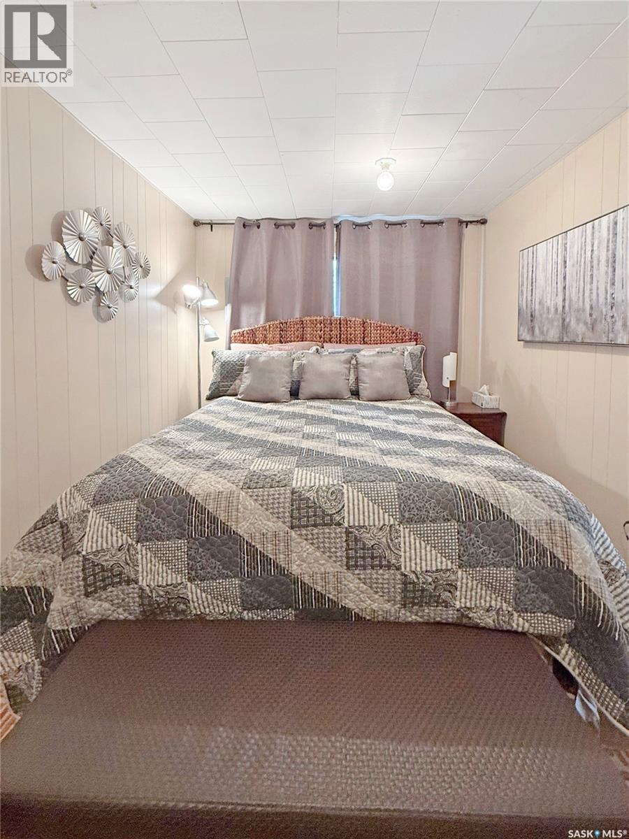 110 Lakeshore DRIVE - 24