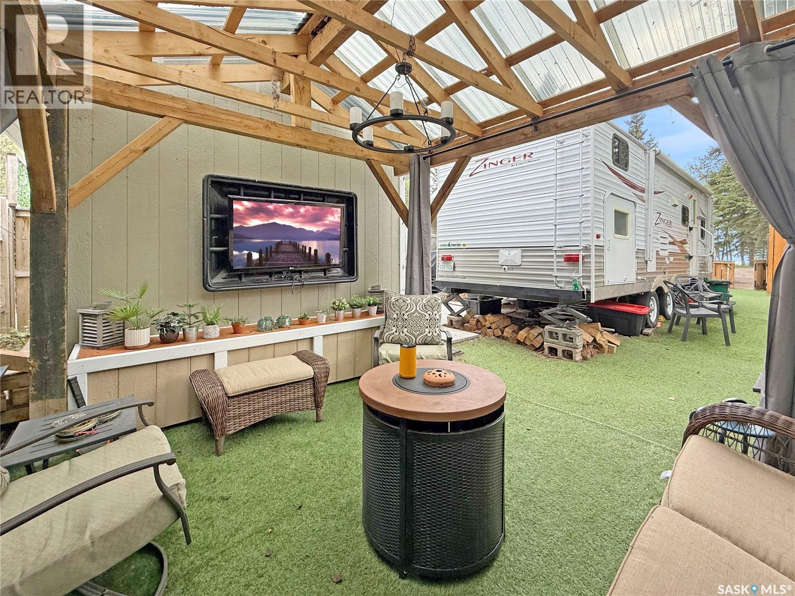110 Lakeshore DRIVE - 39