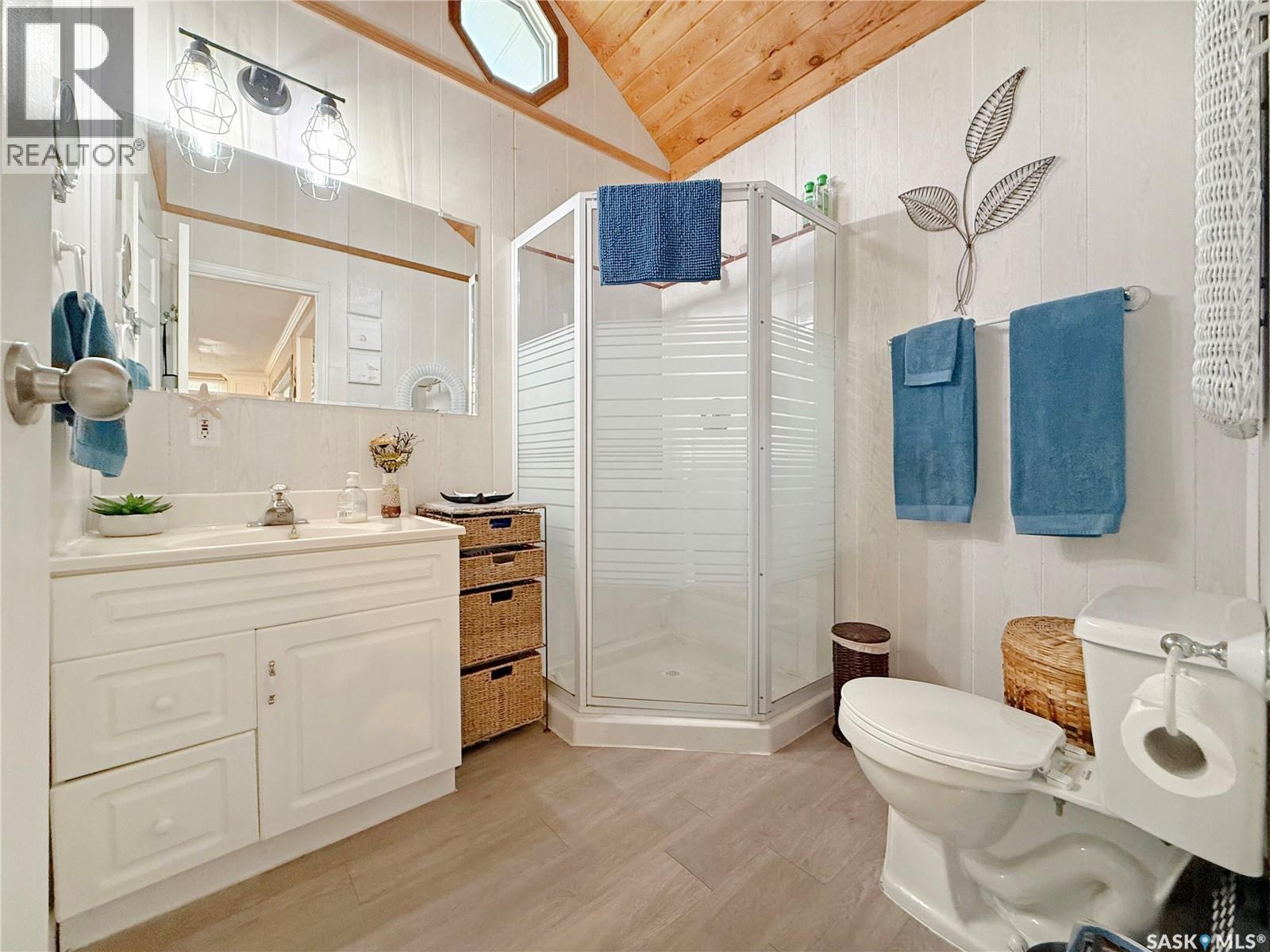 110 Lakeshore DRIVE - 27
