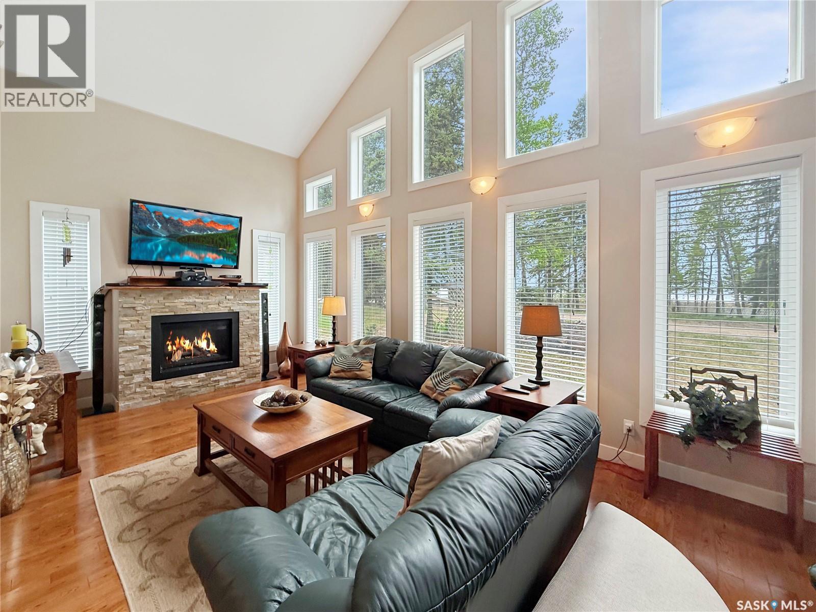 110 Lakeshore DRIVE - photo 5