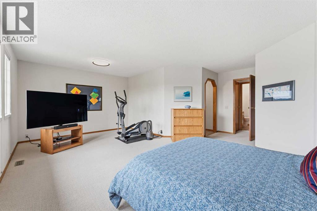 2739 Signal Hill Drive SW - 36