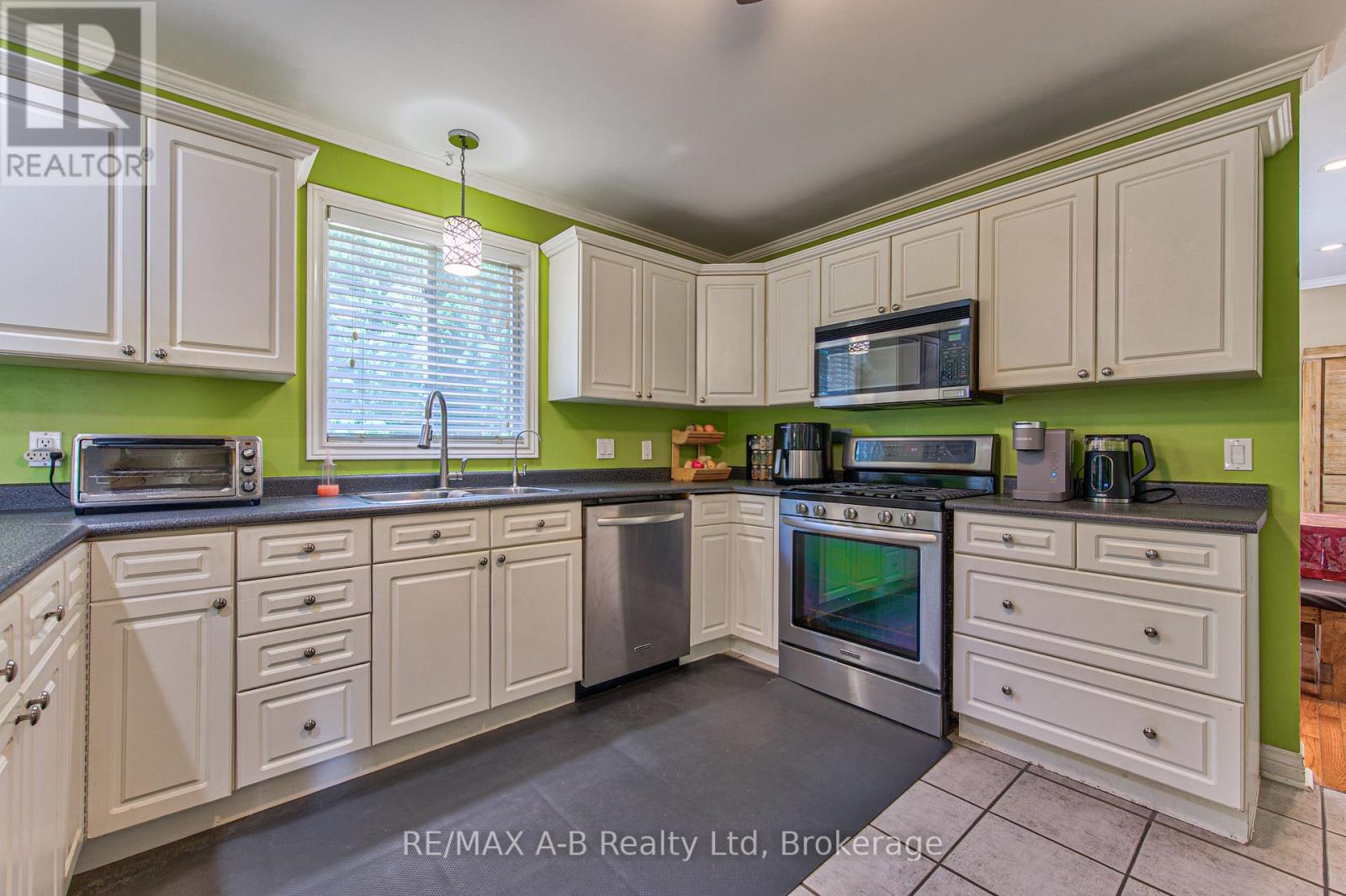 3968 WILSON STREET - 14