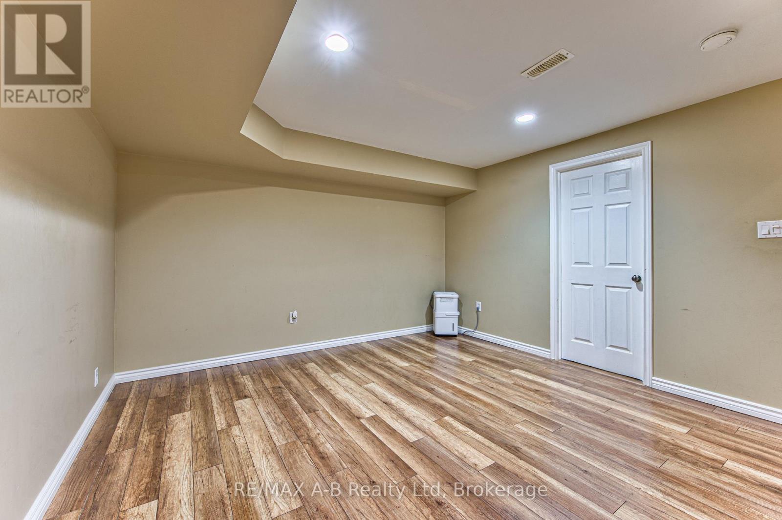 3968 WILSON STREET - 33