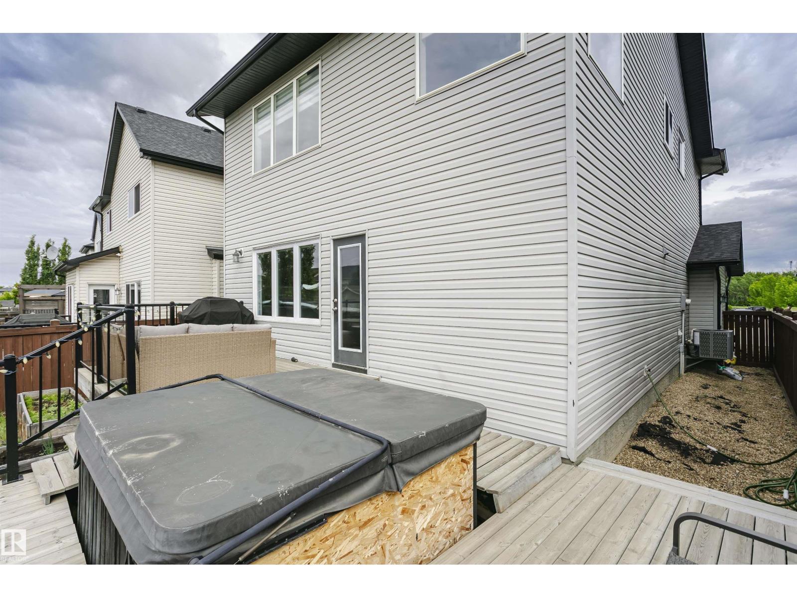 21807 97 AV NW - 49