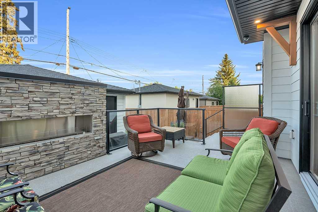 2424 35 Street SW — photo 34