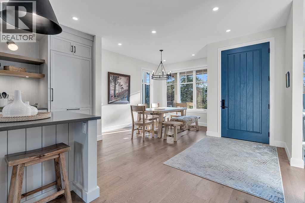 2424 35 Street SW — photo 7