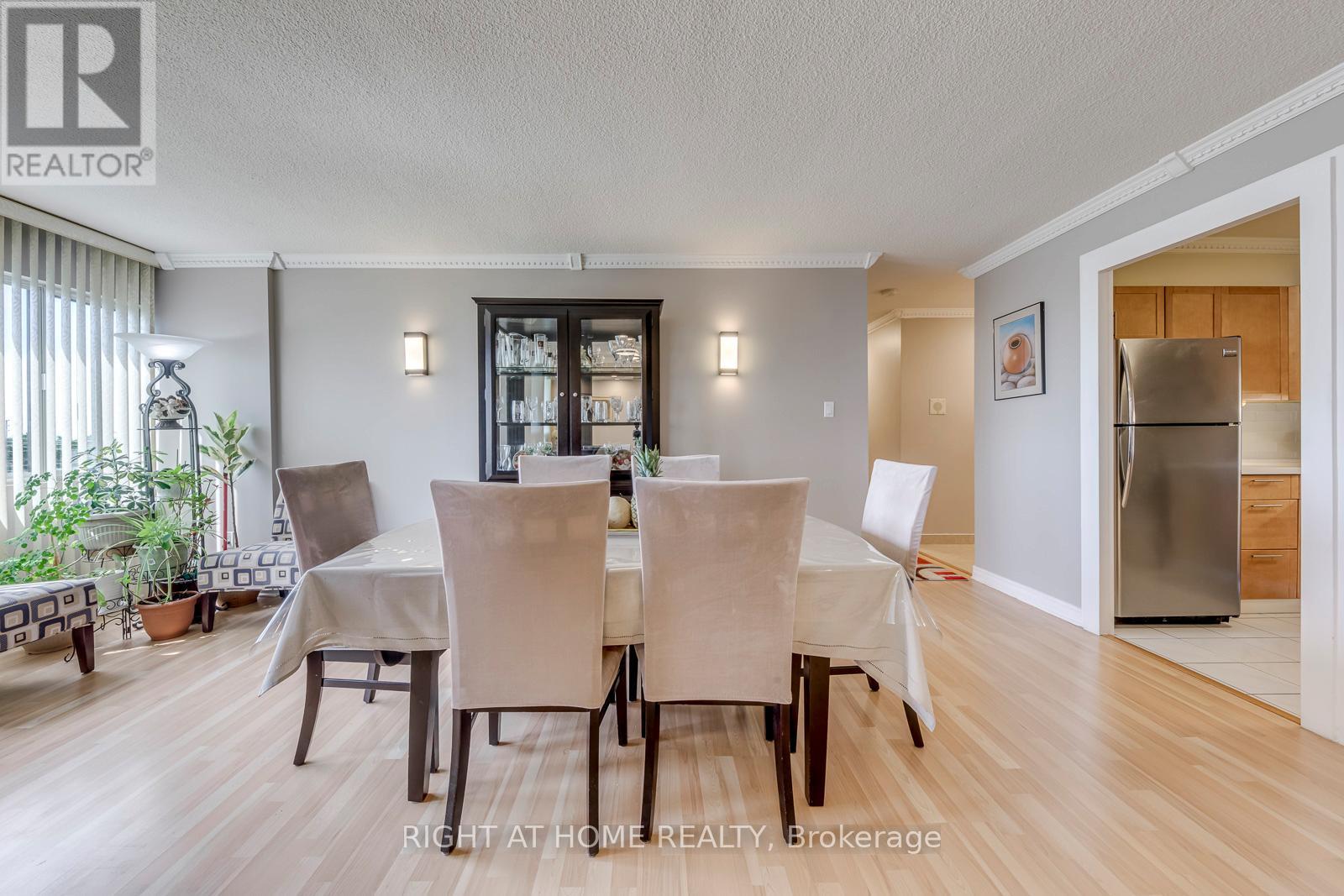 #607 50 ELM DRIVE E - 13