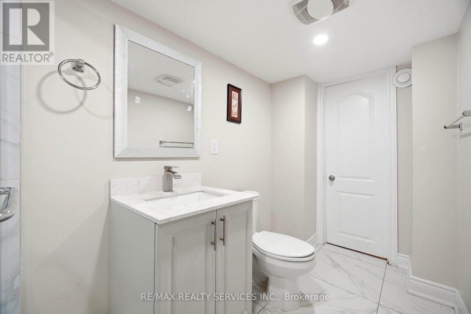 10 DEEPCORAL COURT - 39