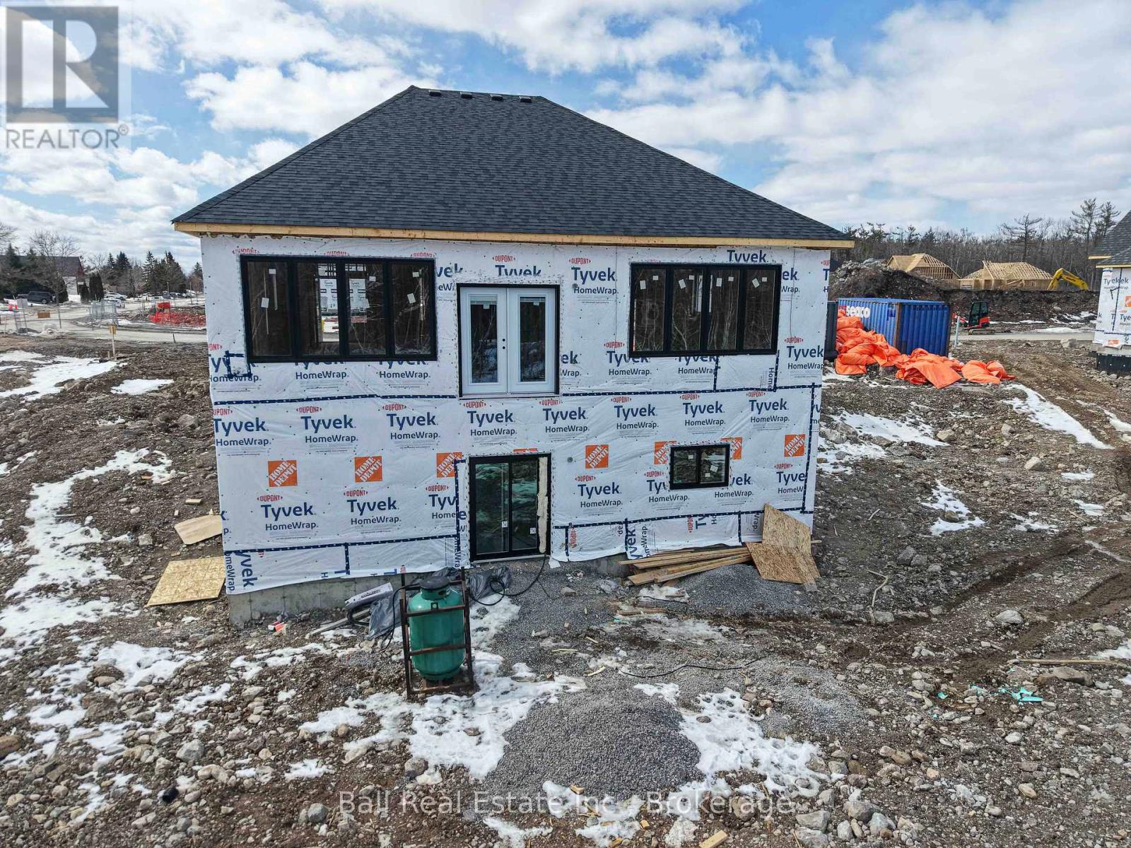 43 HEMLOCK CRESCENT - 21