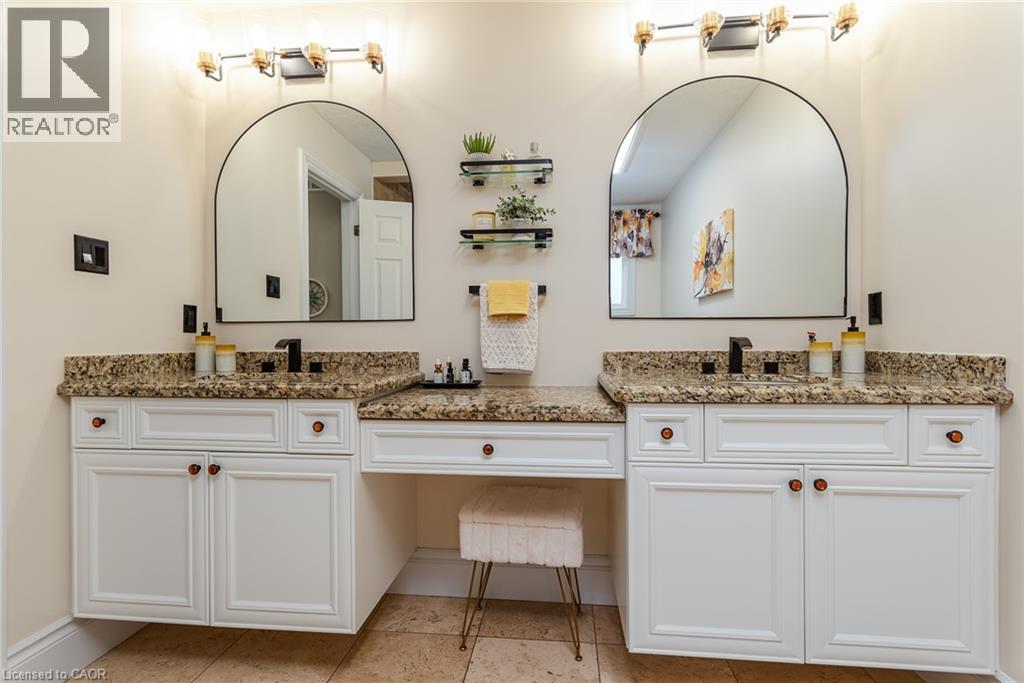 294 FALLOWFIELD Drive - 22