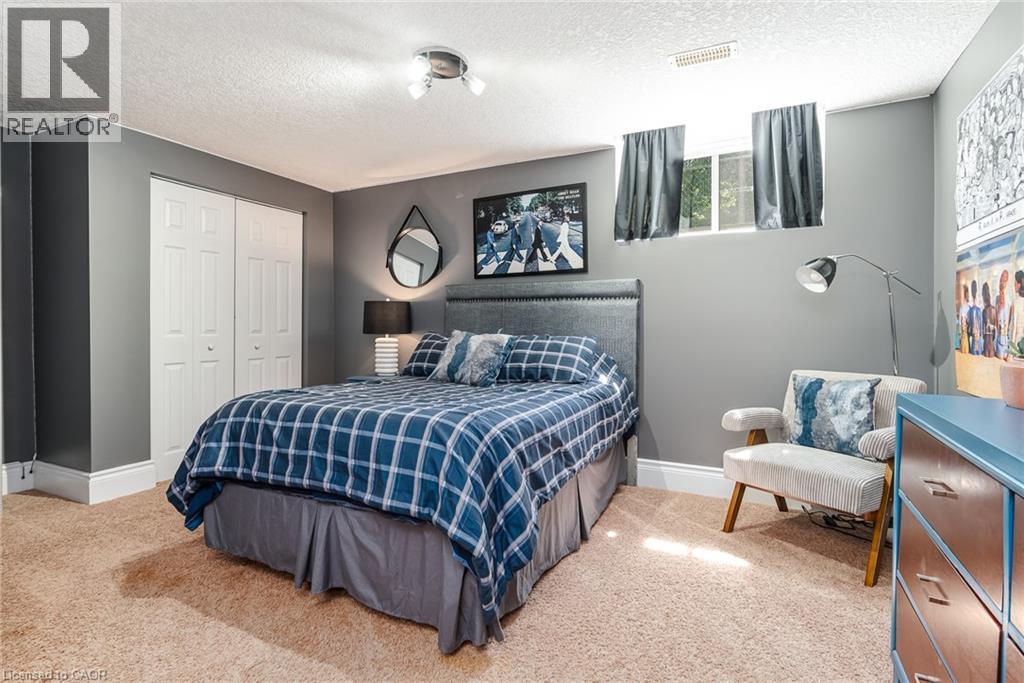 294 FALLOWFIELD Drive - 37