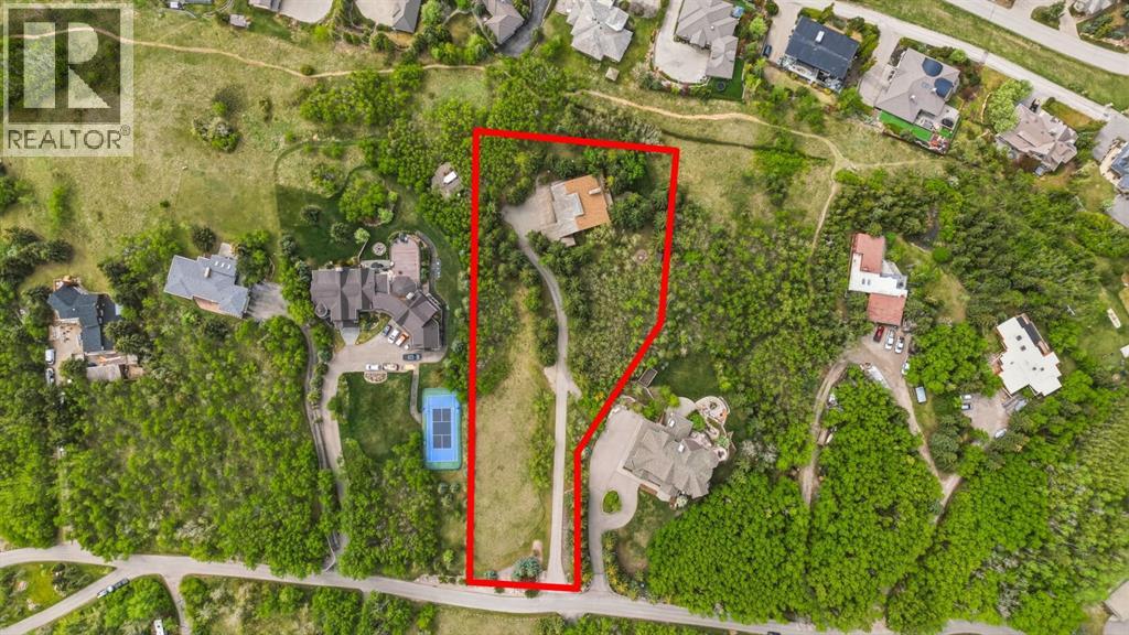 2 glorious acres right in the city