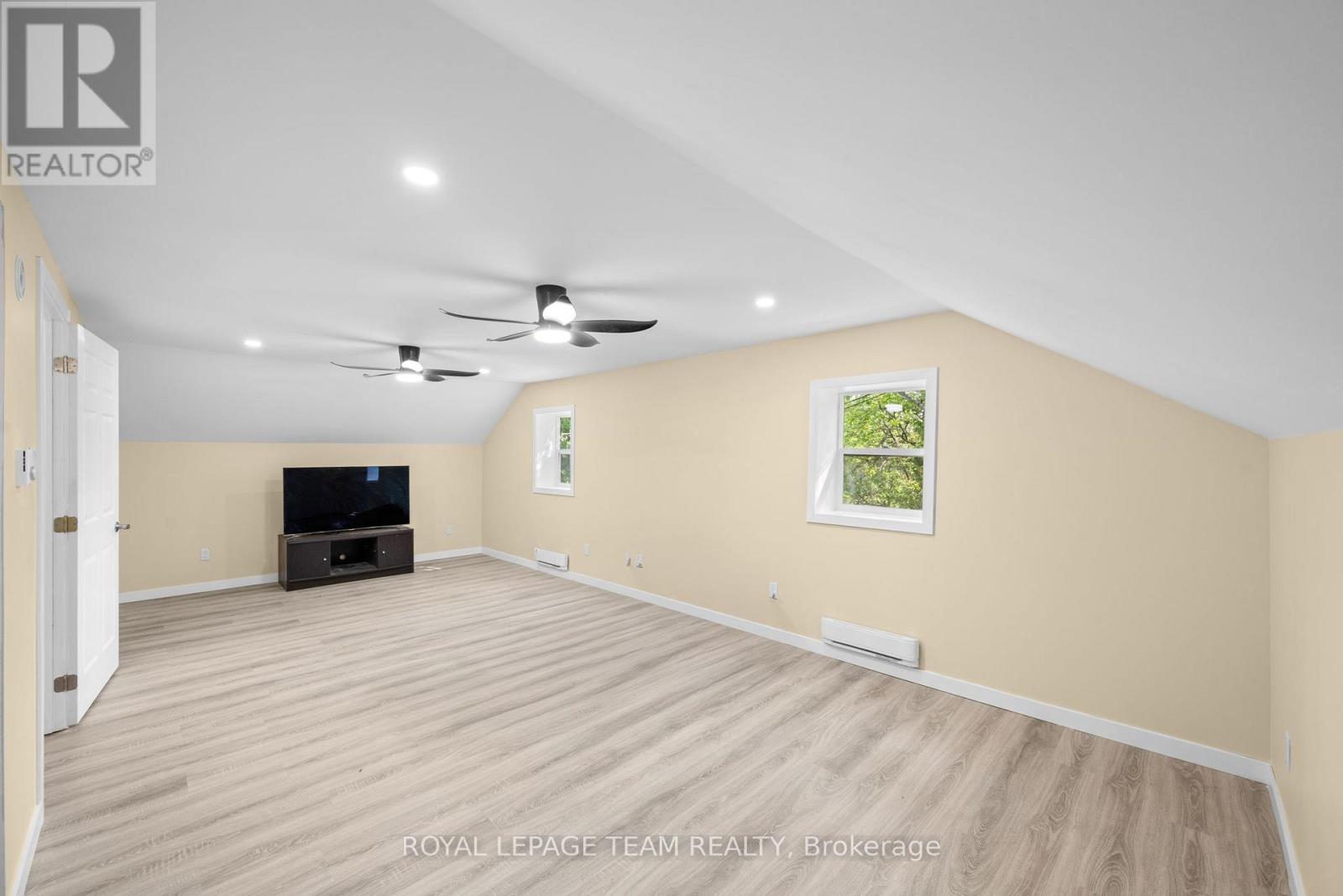 76 SOUTH STREET - 22