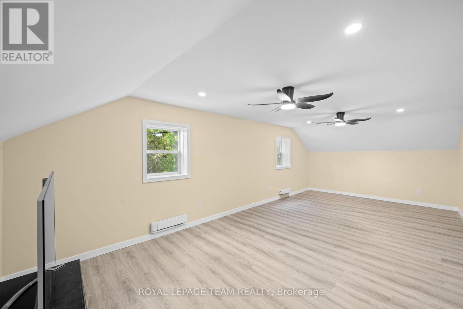76 SOUTH STREET - 24