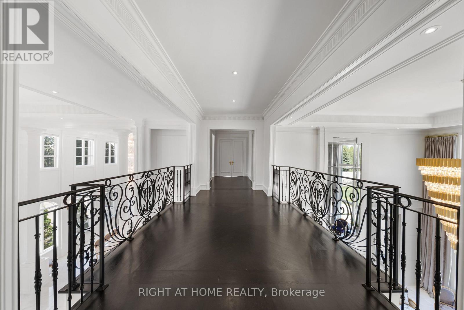 16 SIRONA'S LANE - 29