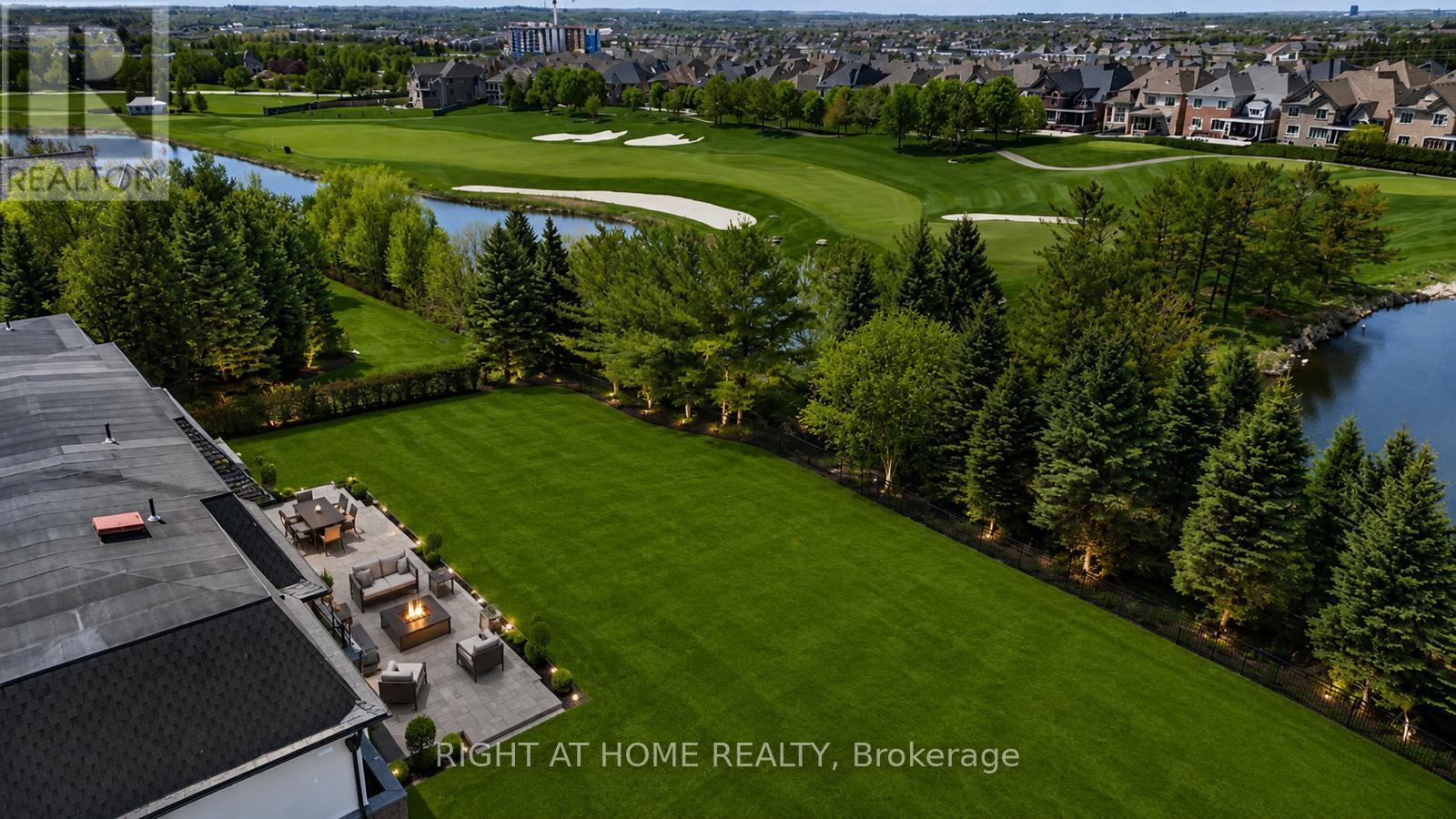 16 SIRONA'S LANE - 49