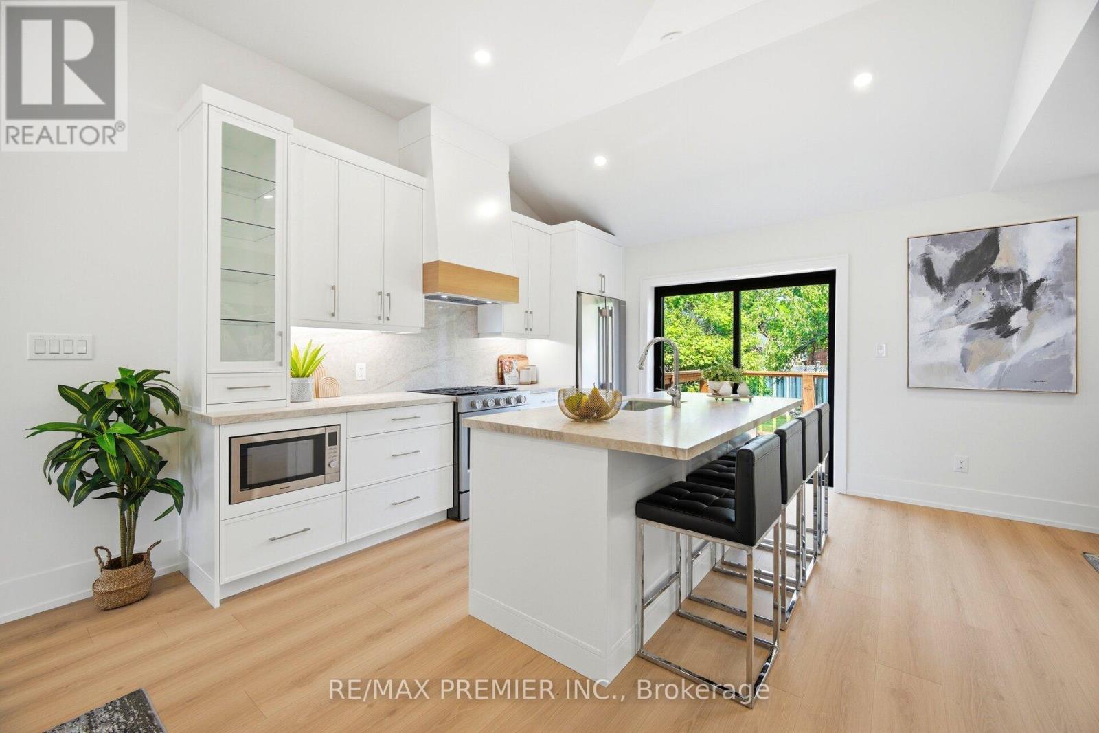 62 FLAMBOROUGH DRIVE - 11