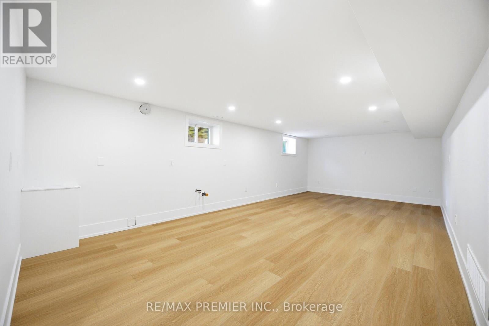 62 FLAMBOROUGH DRIVE - 30