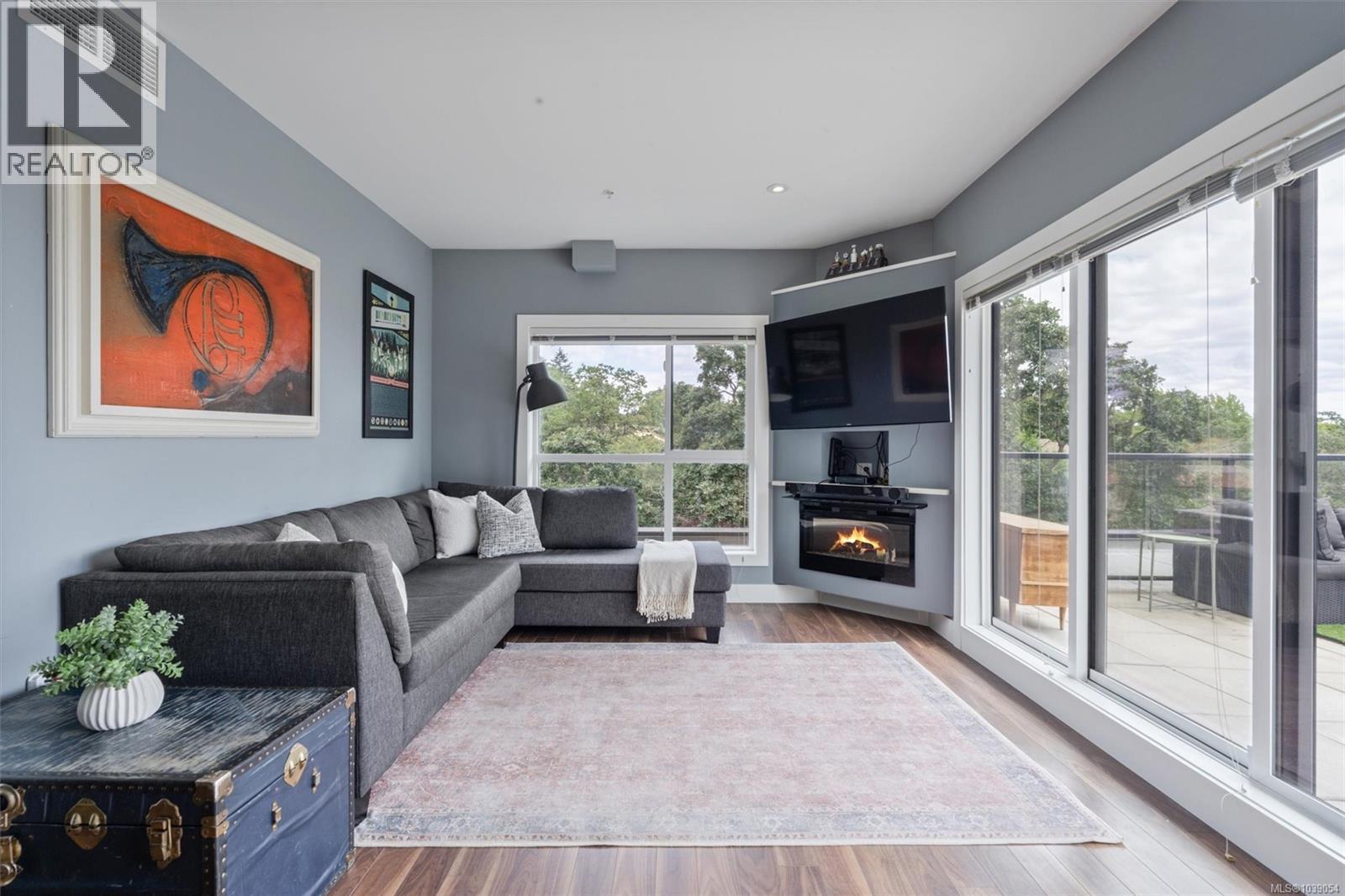 503 742 Travino Lane, Saanich