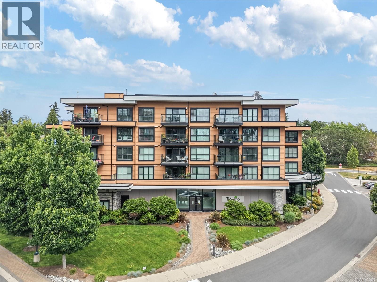 503 742 Travino Lane, Saanich