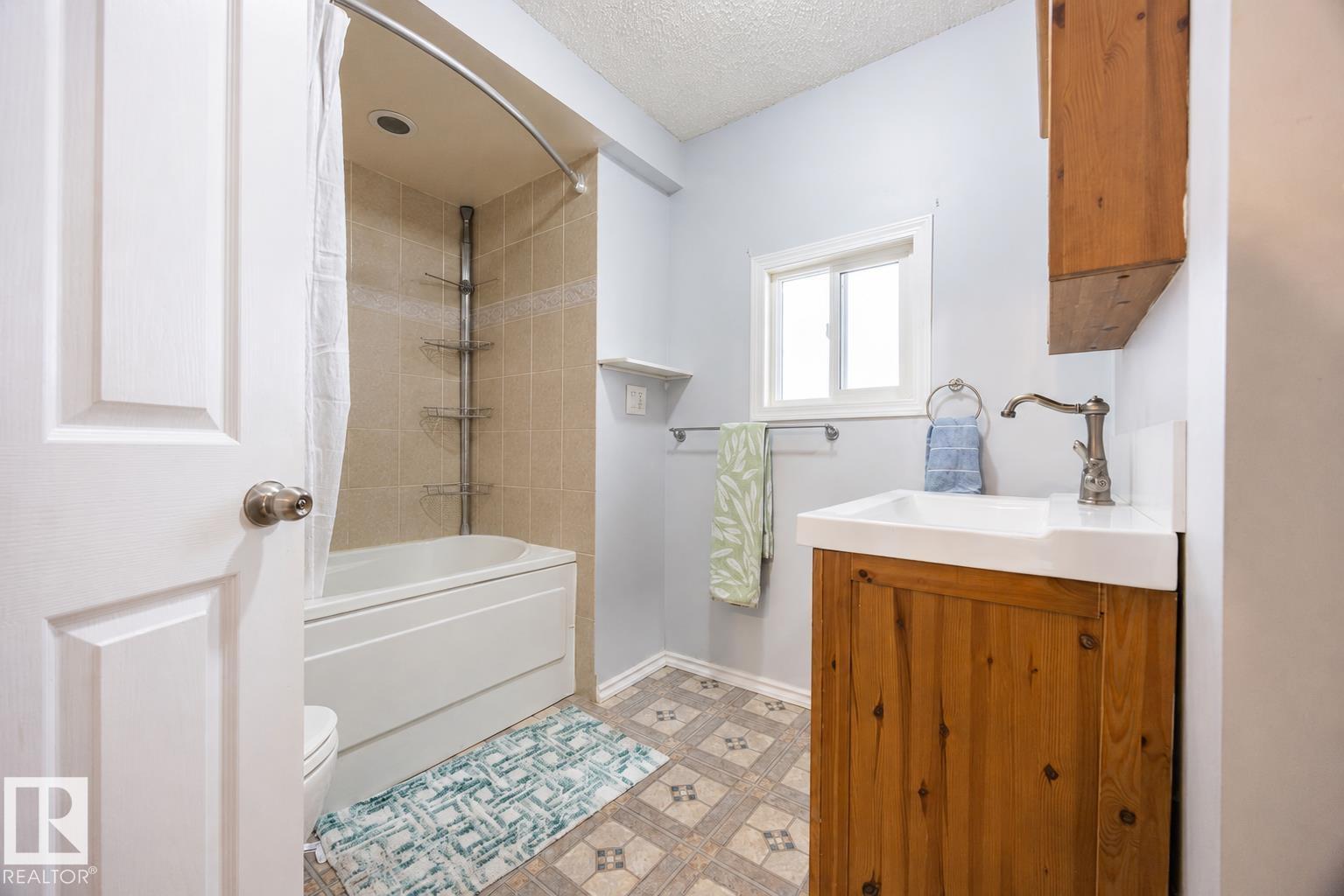 17932 93 AV NW — photo 18