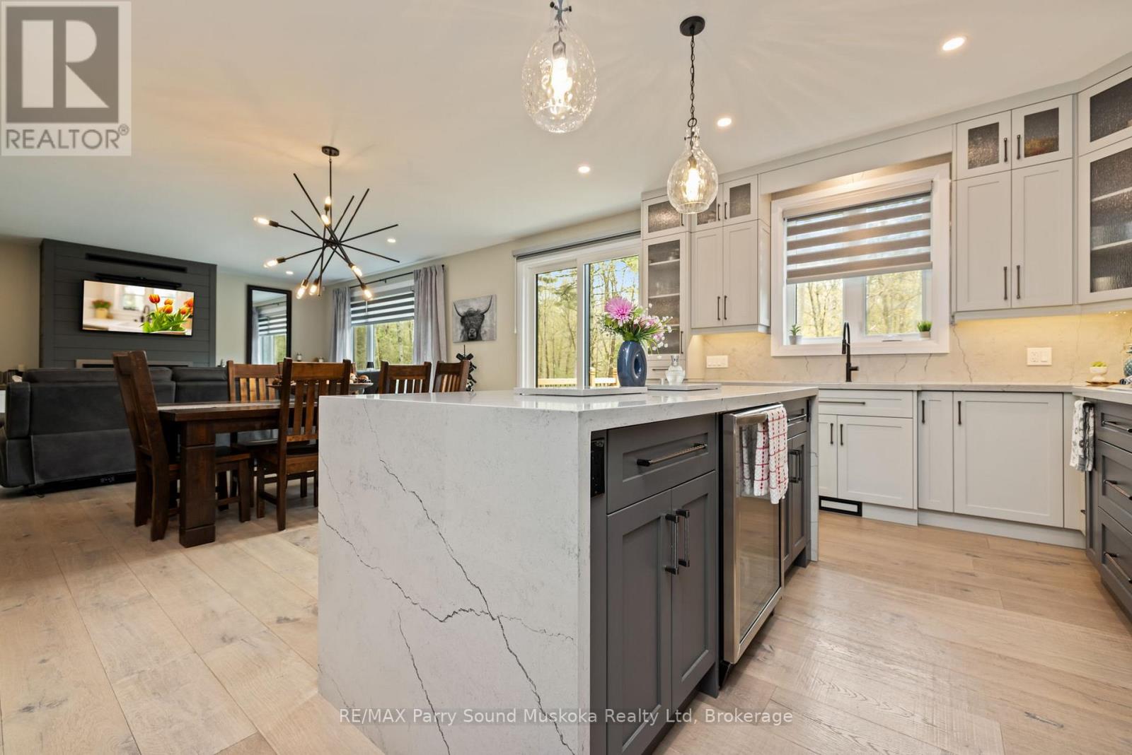270 NOBEL ROAD - 15