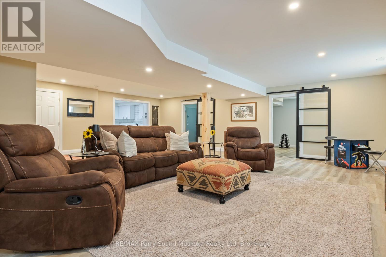 270 NOBEL ROAD - 32