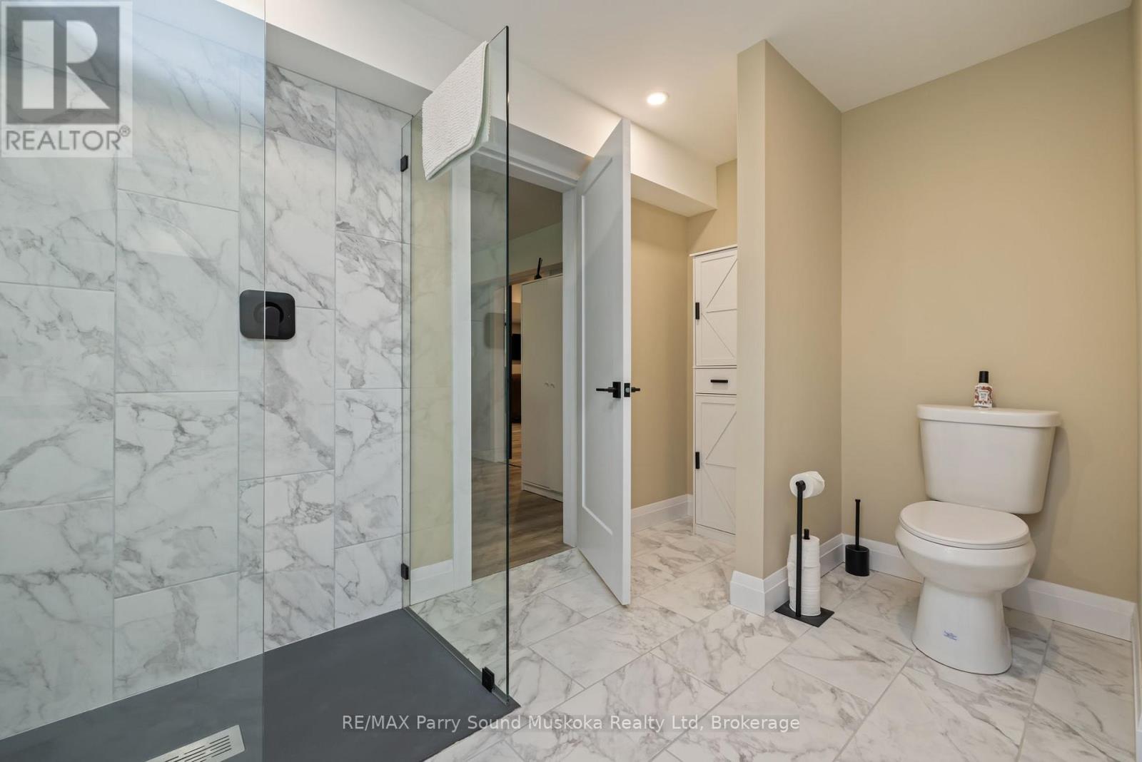 270 NOBEL ROAD - 39