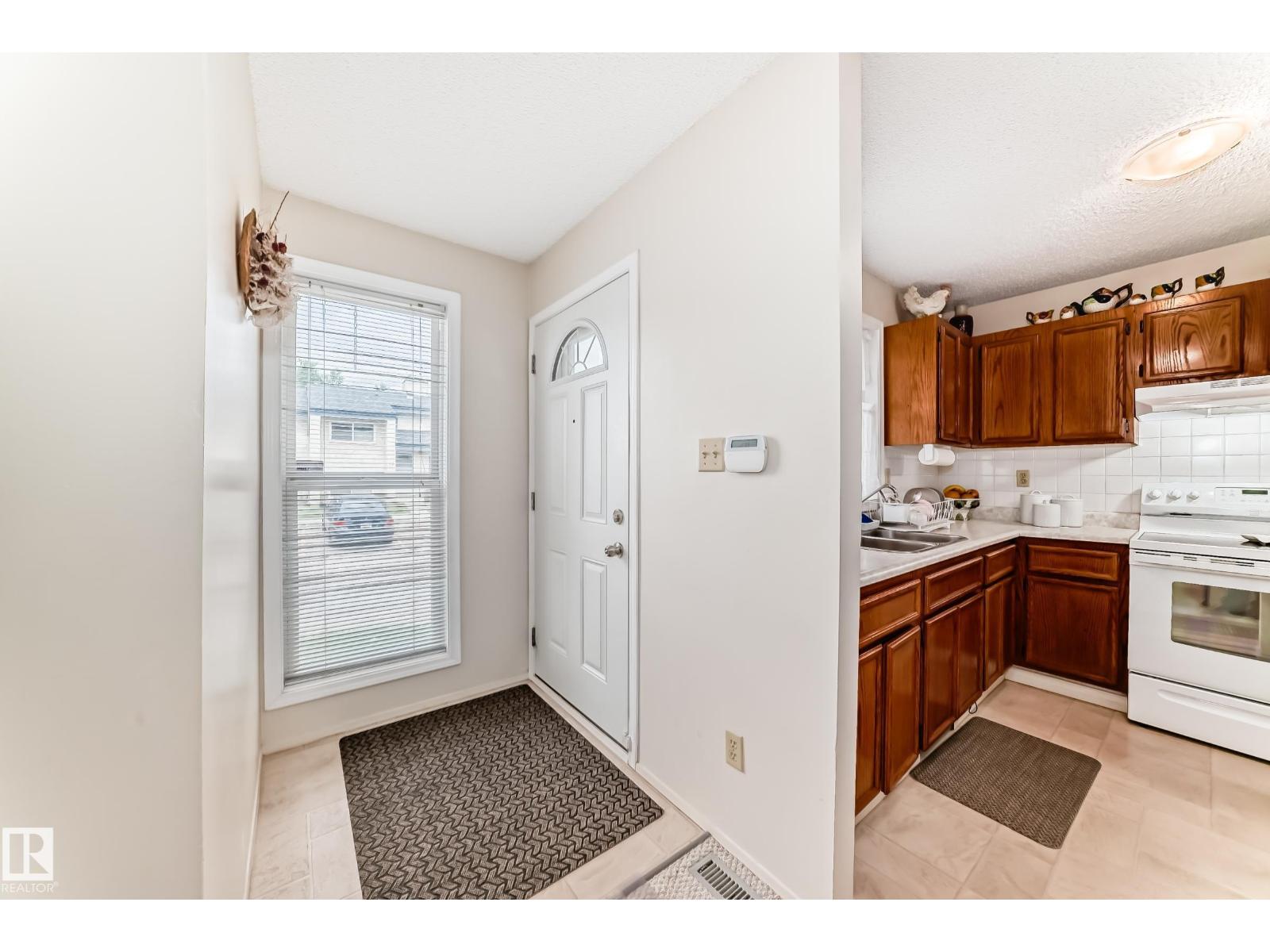 #15 6220 172 ST NW - Image 2