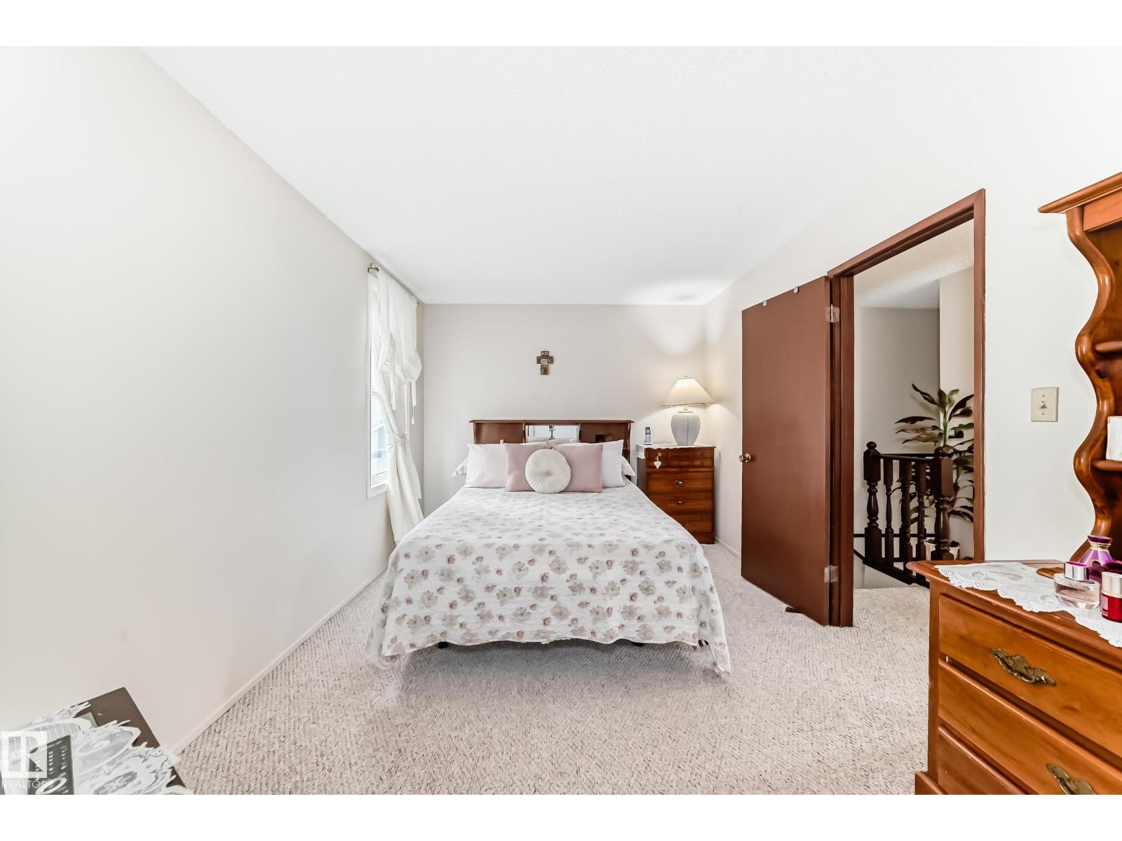 #15 6220 172 ST NW - 20