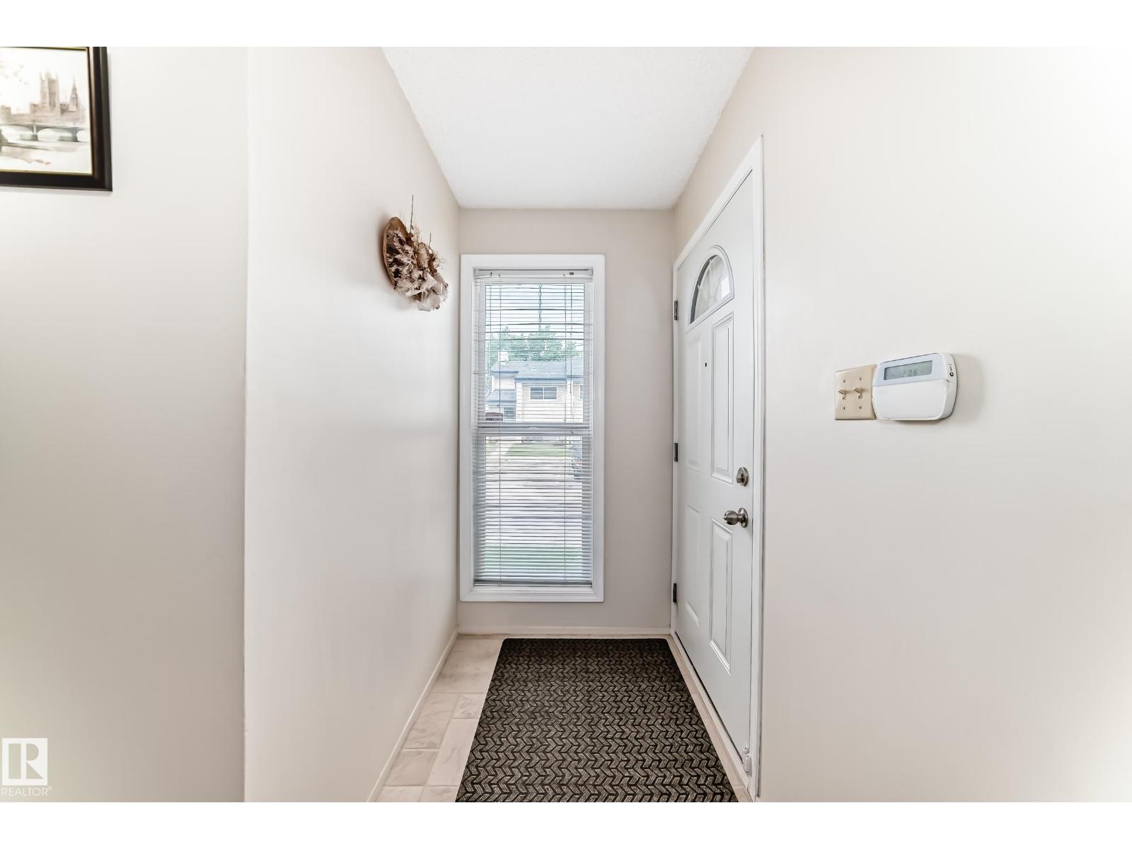 #15 6220 172 ST NW - 3