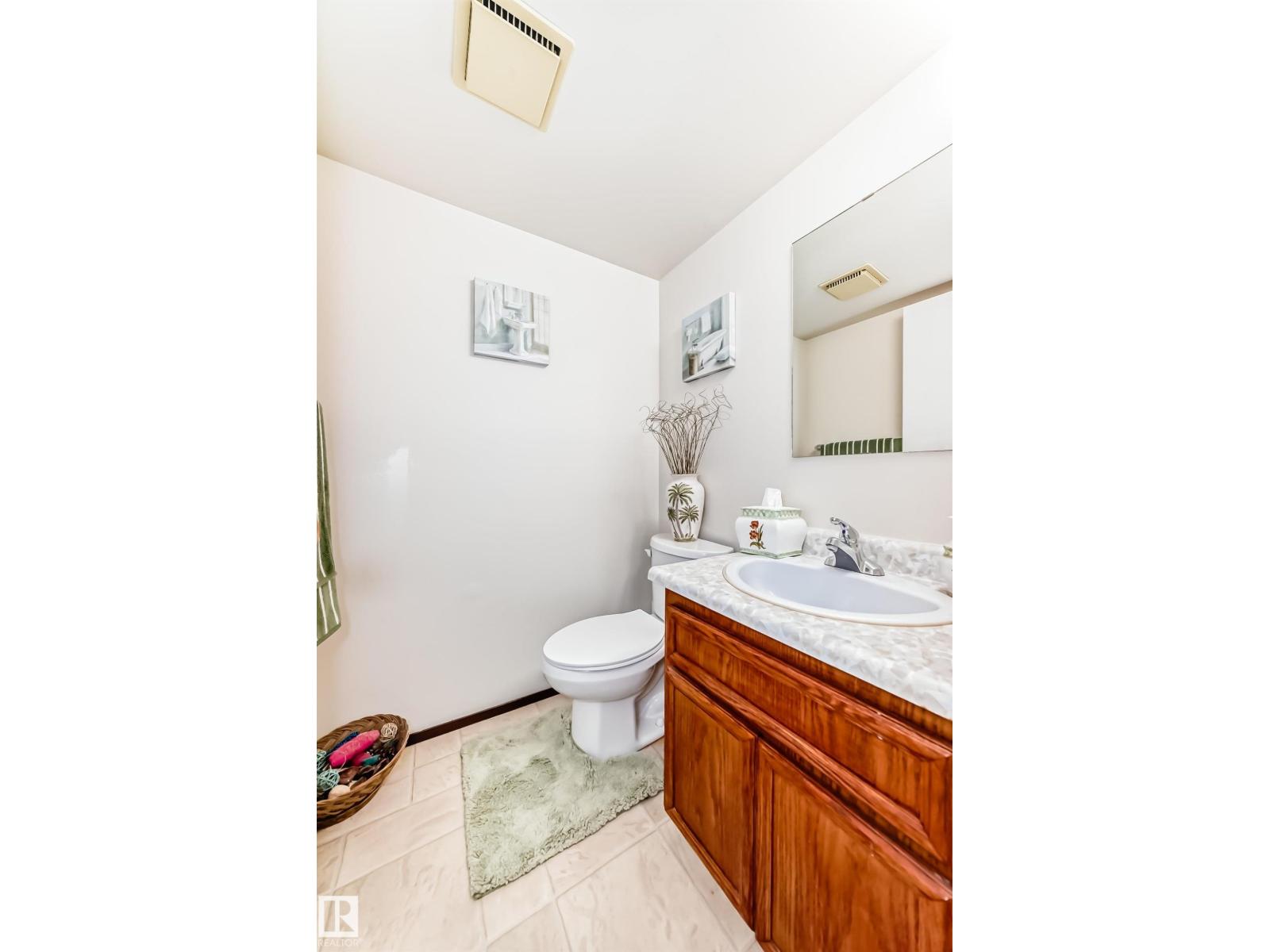 #15 6220 172 ST NW - 31