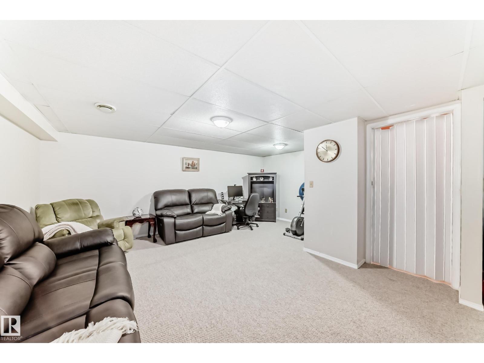 #15 6220 172 ST NW - 34