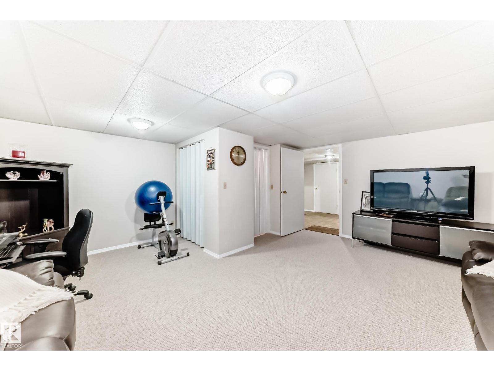 #15 6220 172 ST NW - 37