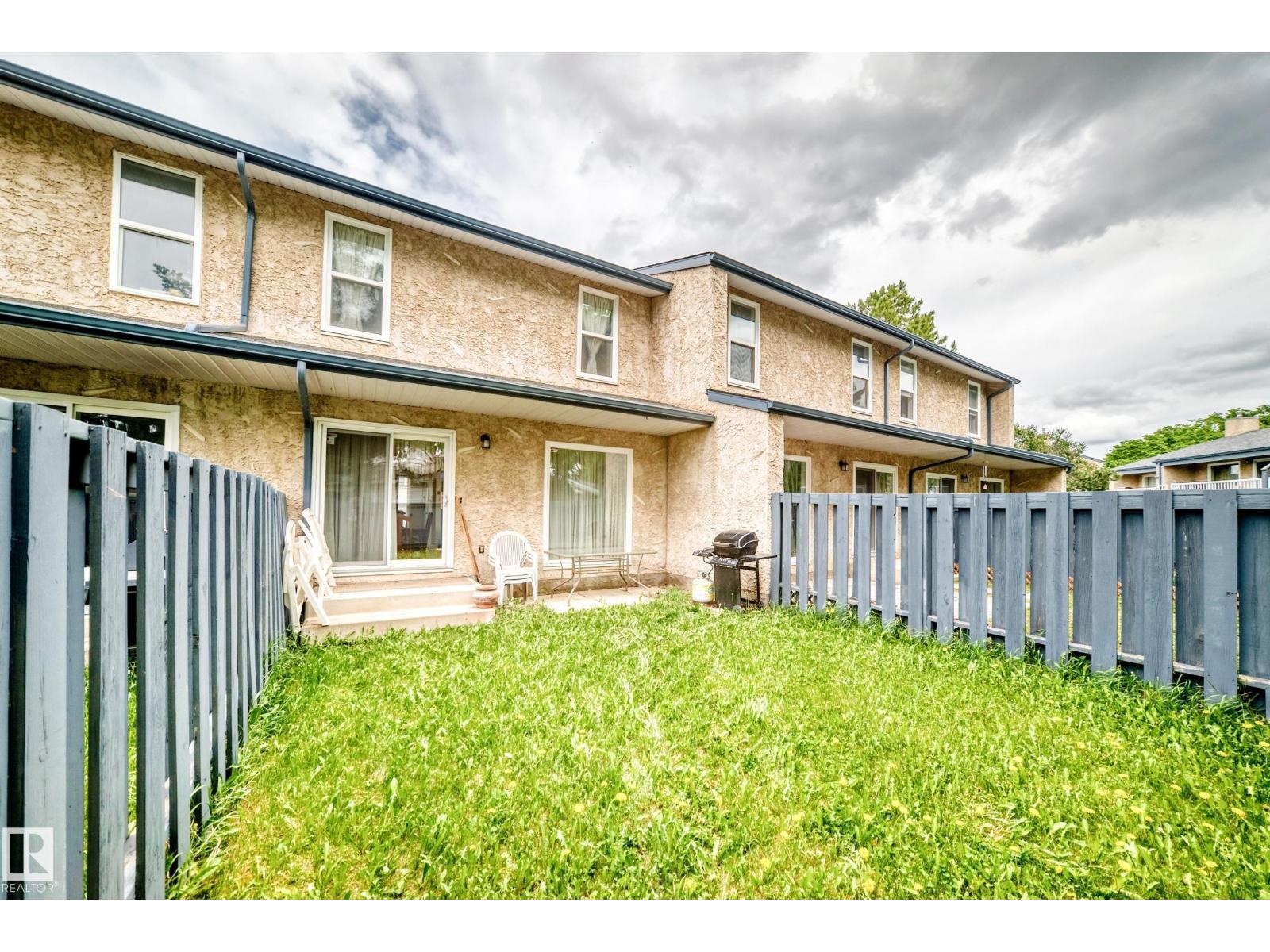 #15 6220 172 ST NW - 39