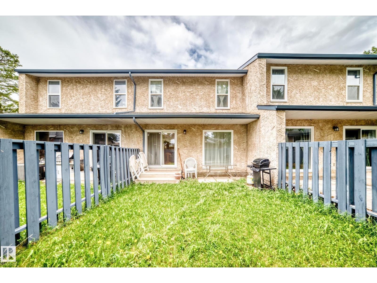#15 6220 172 ST NW - 40