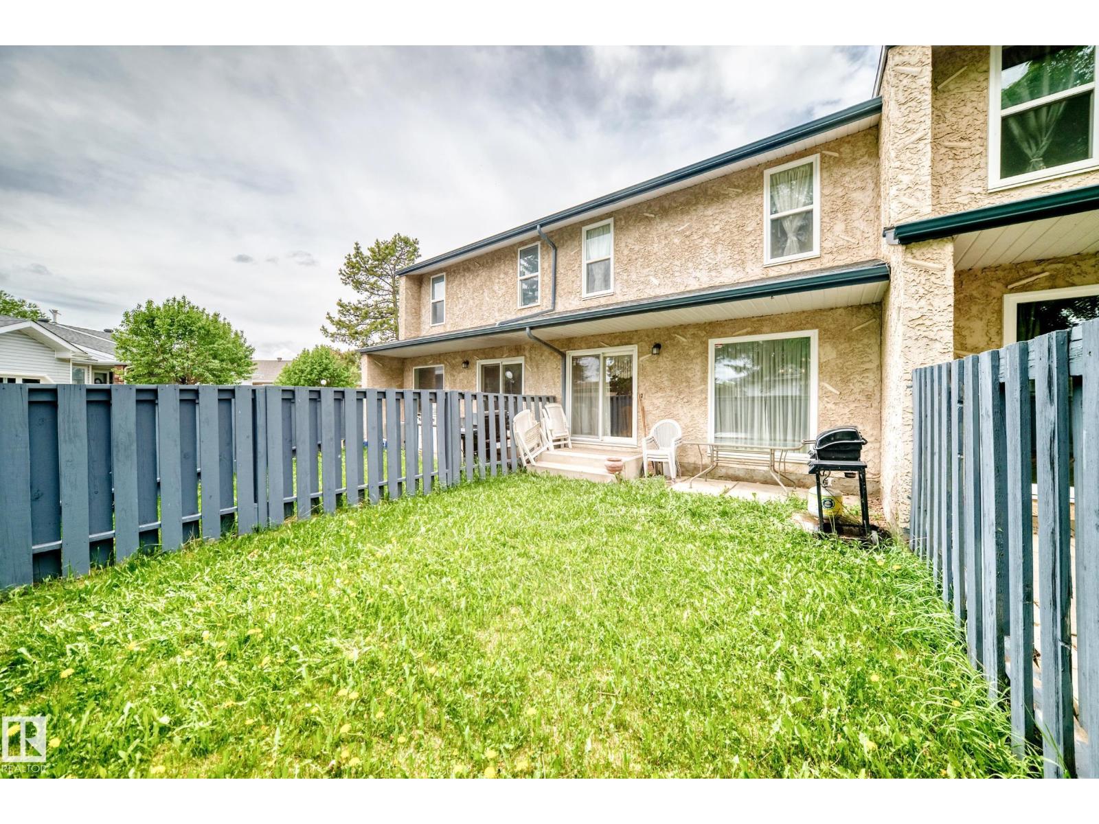 #15 6220 172 ST NW - 41