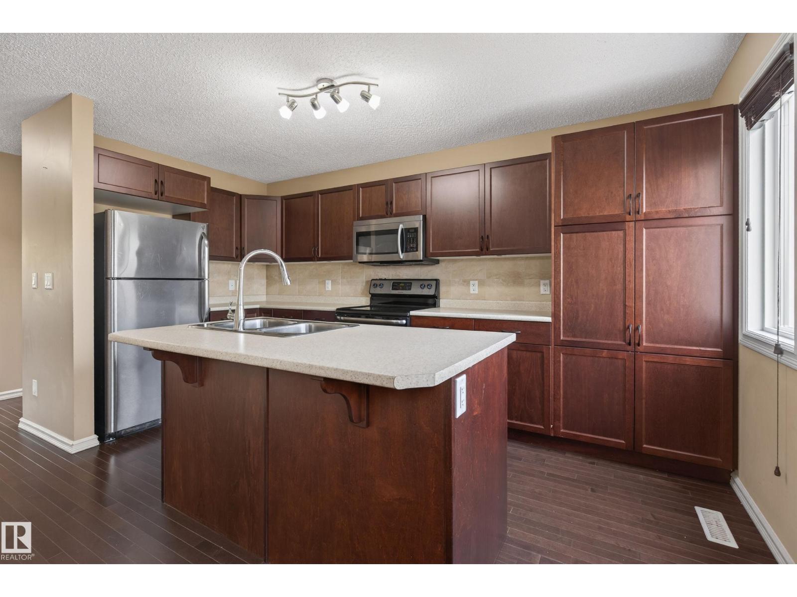 5636 18 AV SW - 10