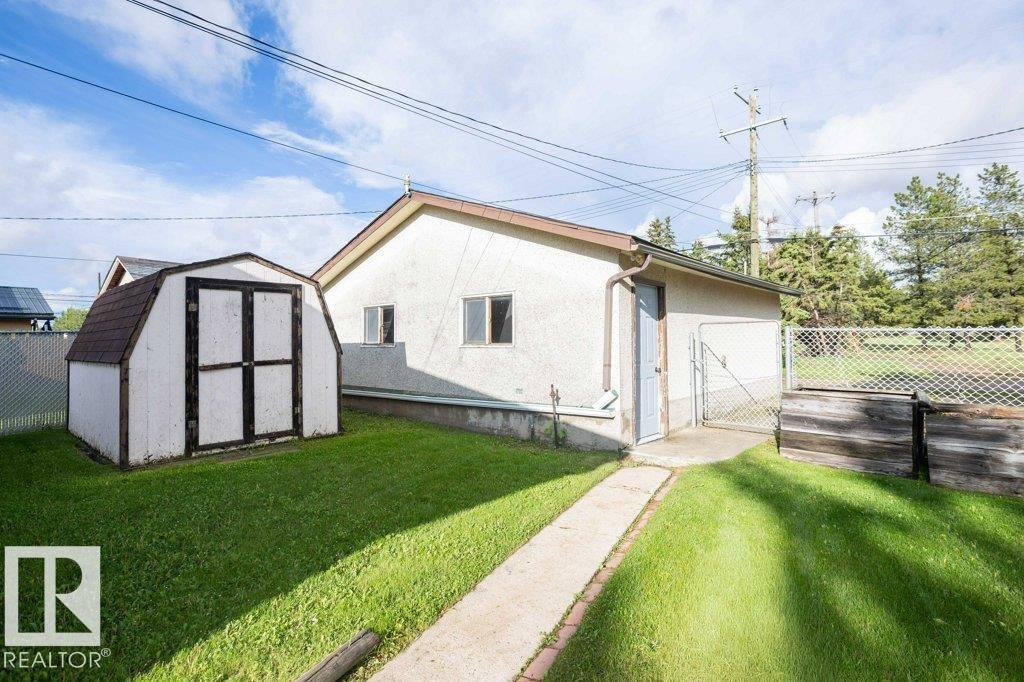 10639 104 ST — photo 12
