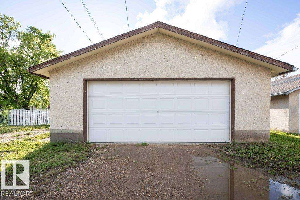 10639 104 ST — photo 15