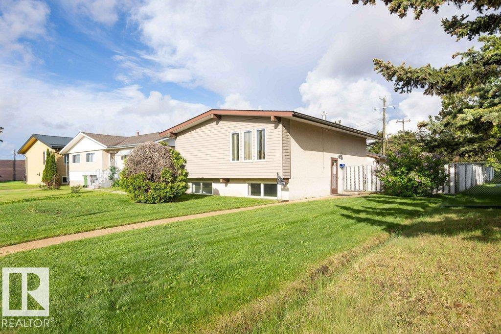 10639 104 ST - photo 3