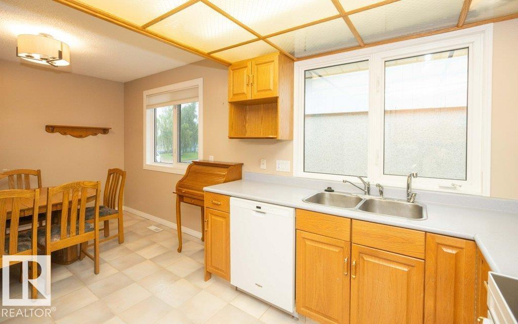 10639 104 ST — photo 30