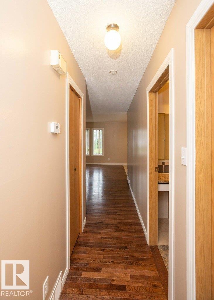 10639 104 ST — photo 32